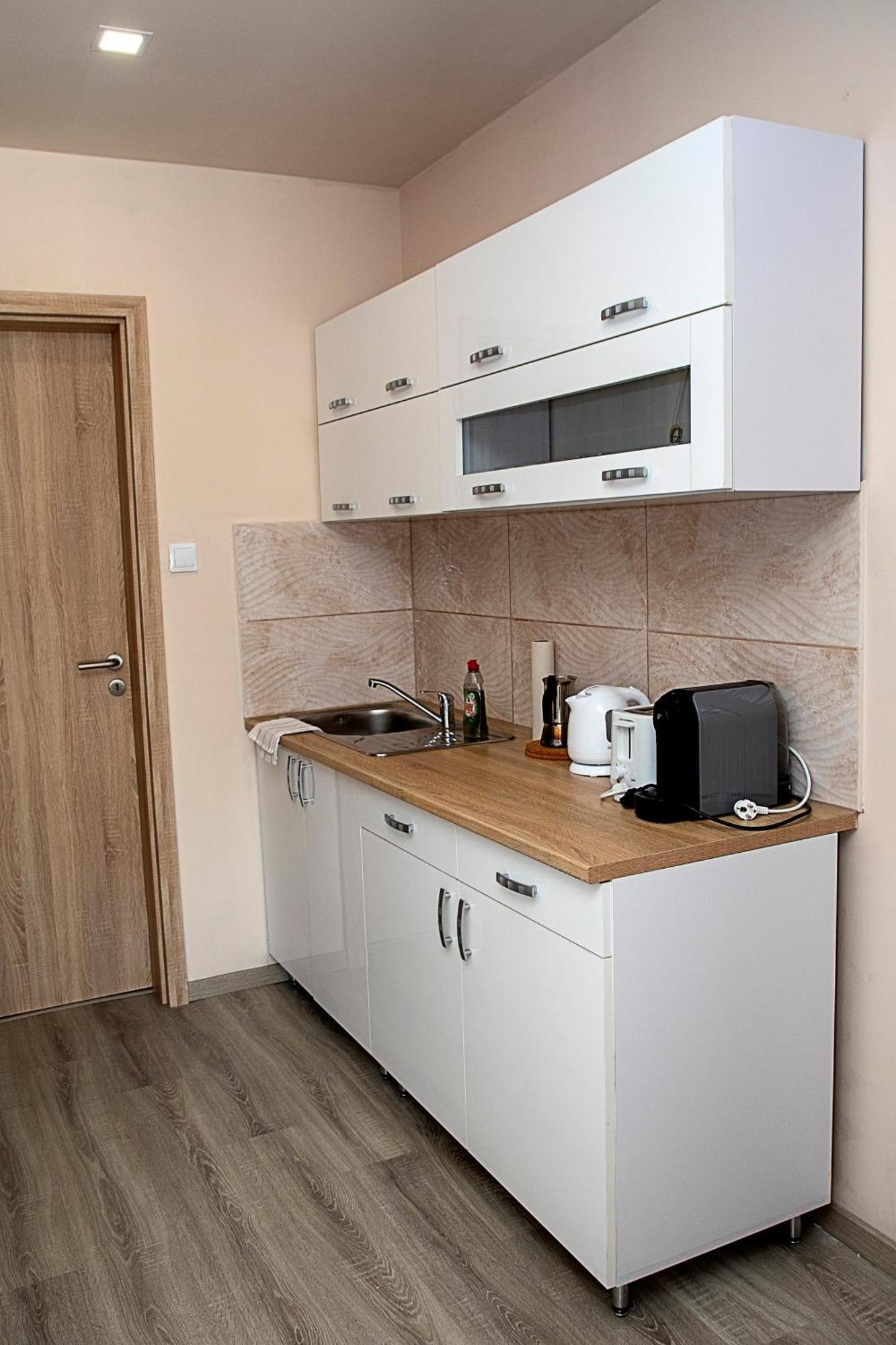 Lux Apartman Buek Экстерьер фото