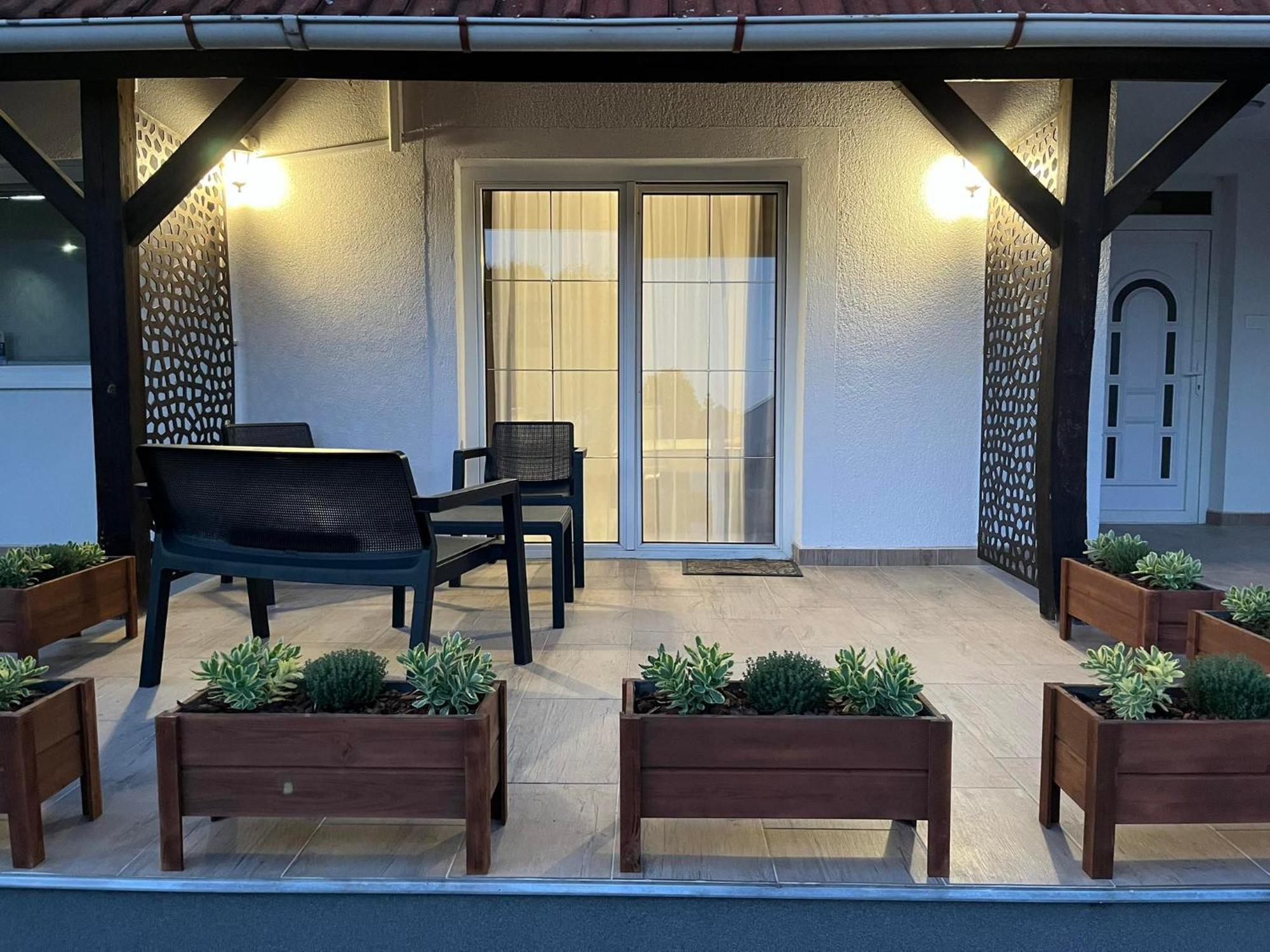 Lux Apartman Buek Экстерьер фото