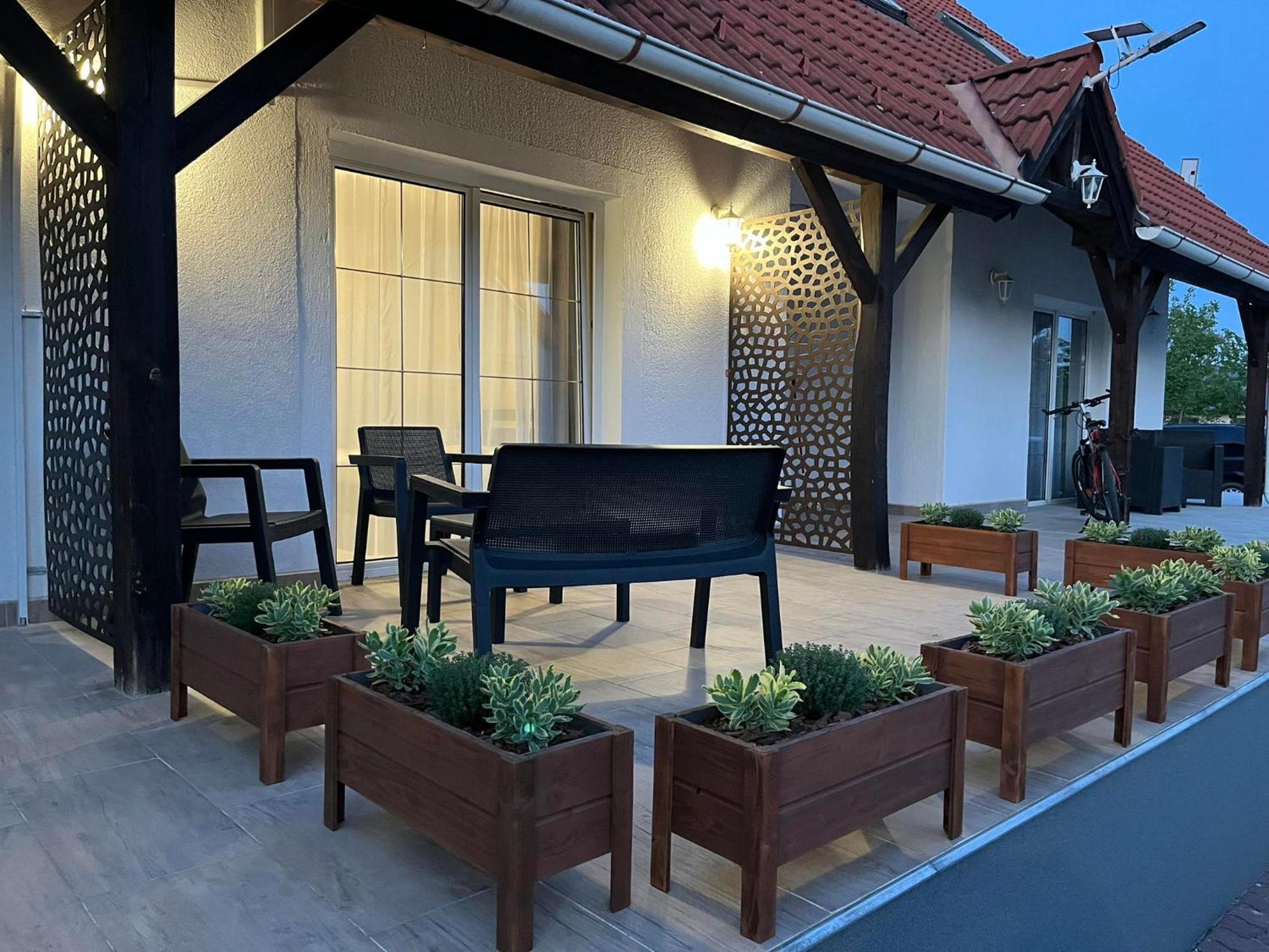 Lux Apartman Buek Экстерьер фото